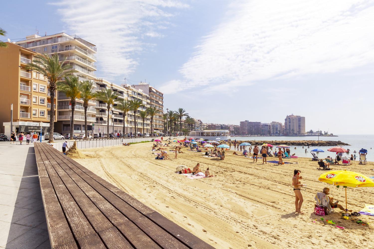 Apartamento Pink Azure Torrevieja Exterior photo